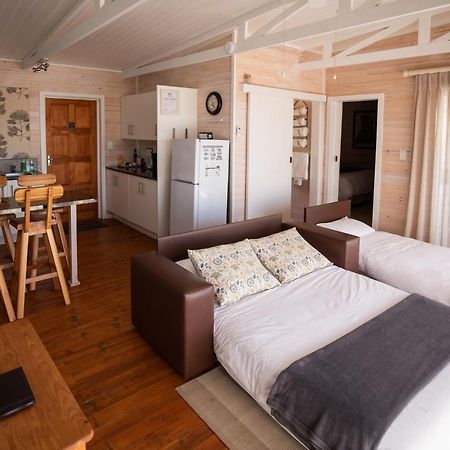 Big Sky Cottages Wolseley Exterior foto